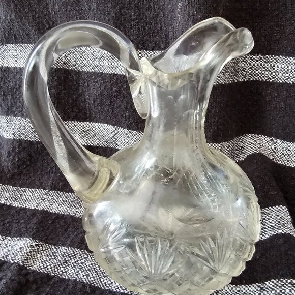 Pair of Vintage Cut Crystal Cruet with Faceted Stopper for Oil or Vinegar - Picture 8 of 9